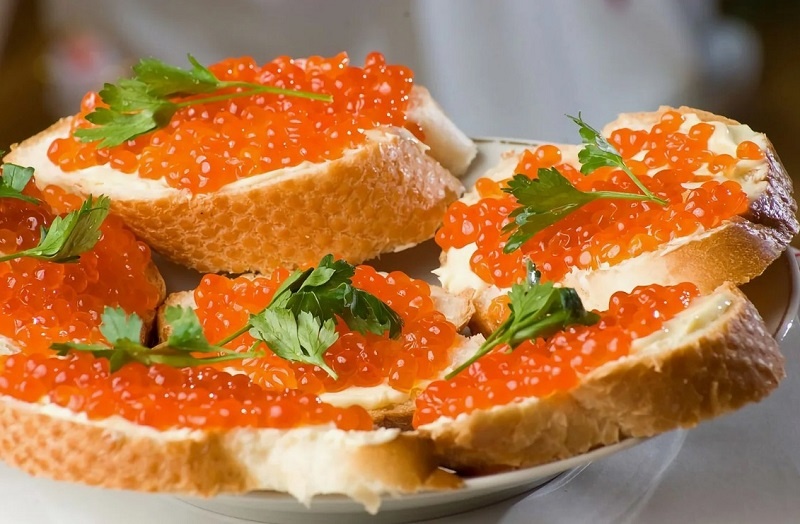 Купила горбушу, а в ней икра. Готовлю красную икру - самый простой рецепт приготовления