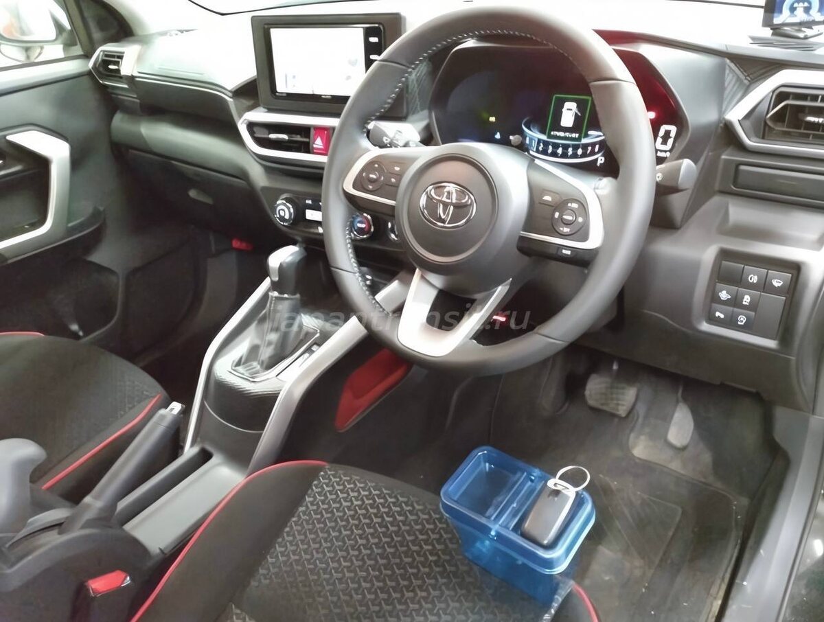 Toyota Raize. Источник: скриншот из Телеграмм канала "Япония Транзит"