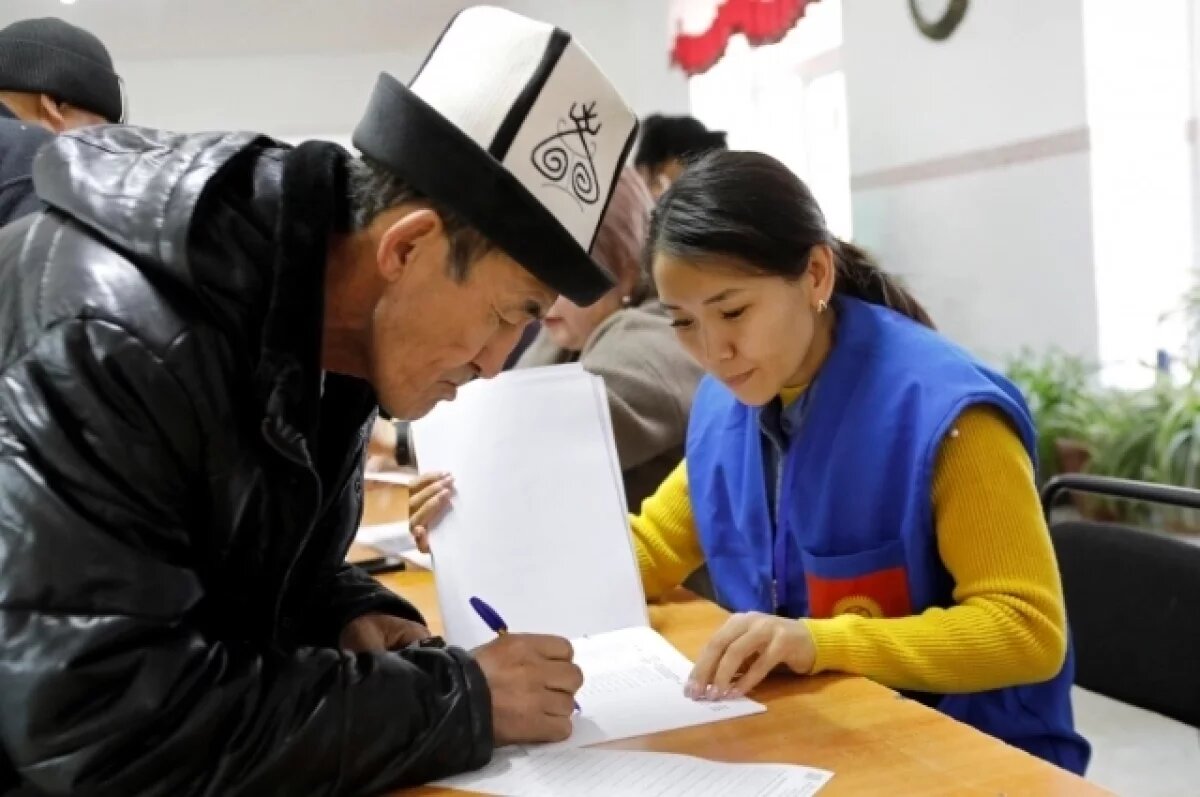    Наблюдатели от ШОС признали прозрачными выборы в Киргизии