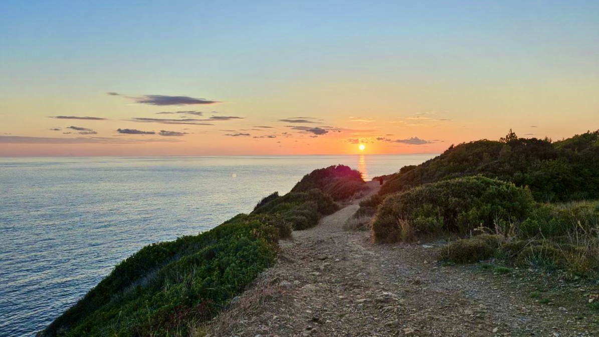 Закат на портом Кибира Минор.