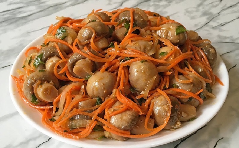 Маринованные шампиньоны за 10 минут: быстрая закуска для любого случая