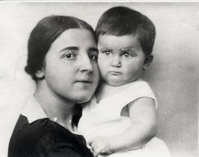 Надежда с сыном Василием