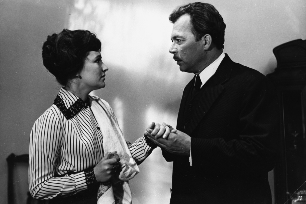    После получения диплома Казанский год проработал ассистентом на курсе киноигры в Ленинградском техникуме сценических искусств (ныне — Российский государственный институт сценических искусств) / РИА Новости / Кадр из фильма «Угол падения» (1970)