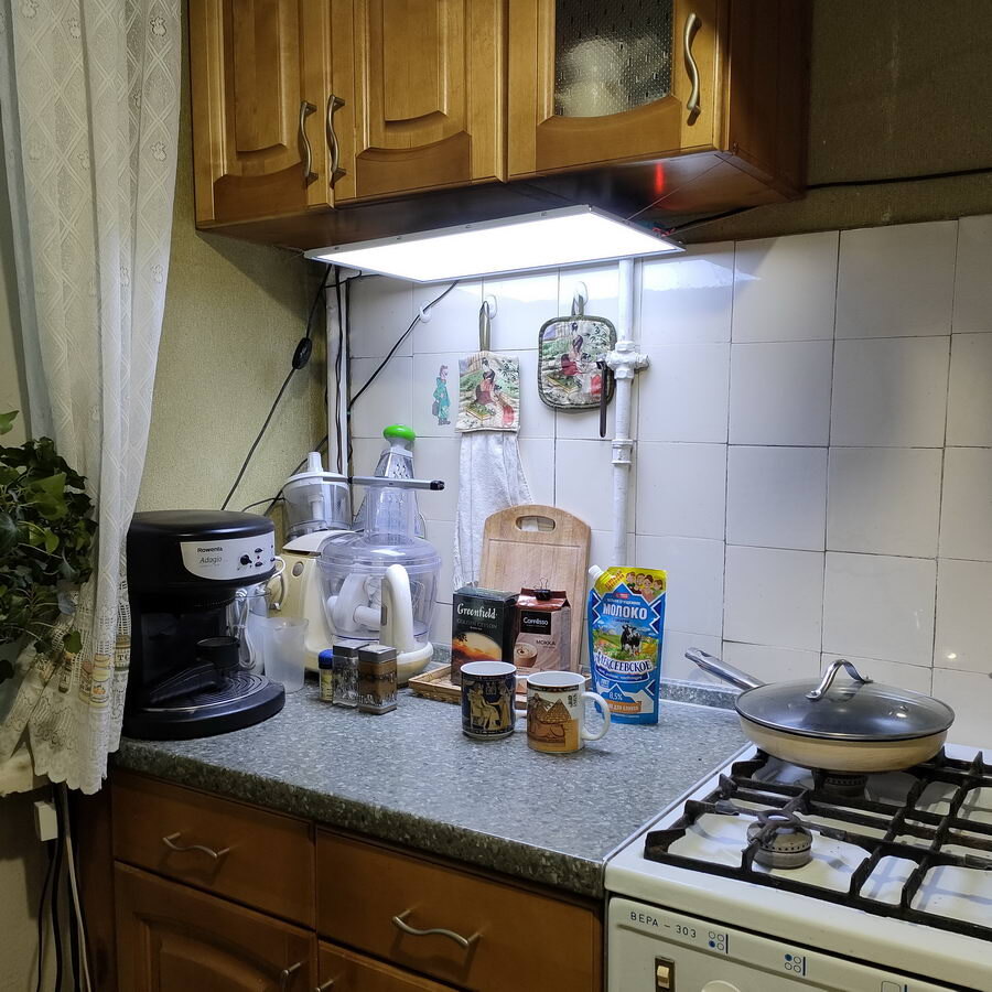 Светильник из разбитого дисплея: как его сделать