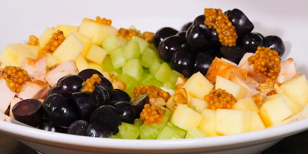 Новогодний салат Вальдорф ( не классический вариант) от шеф - повара