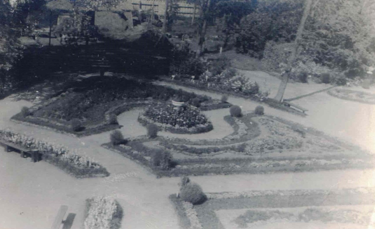 Фрагмент планировки сада Ростовского с Фрагмент планировки сада Ростовского сельскохозяйственного техникума. Конец 1940-х гг.