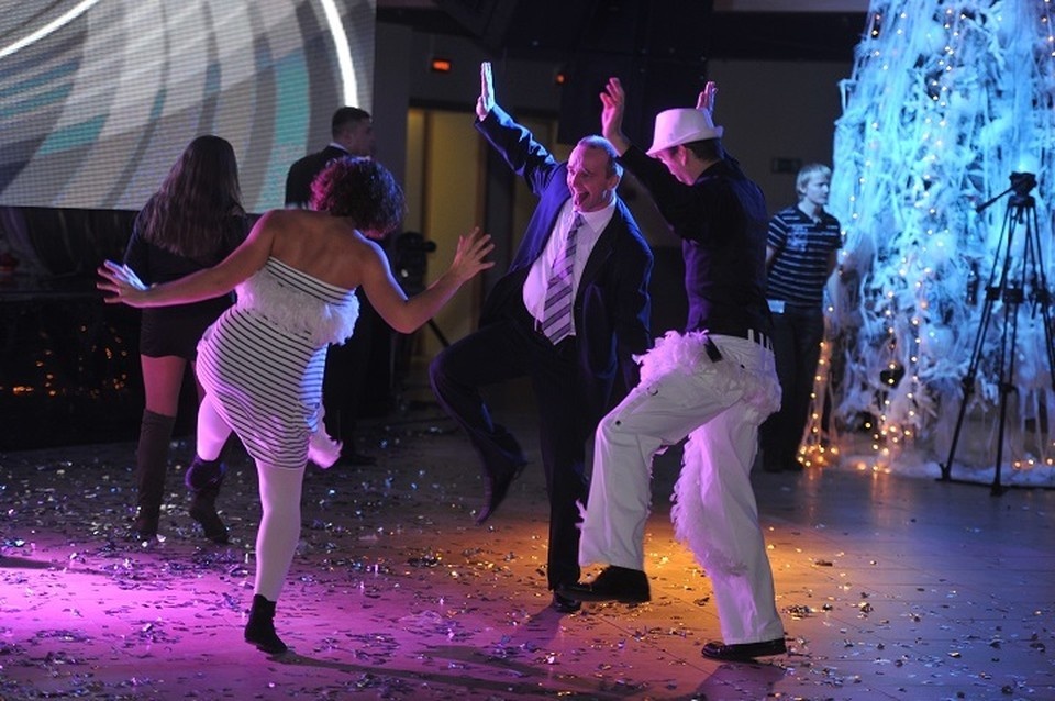    В городе растет спрос на празднование Нового года именно в ресторанах и кафе. Владимир ВЕЛЕНГУРИН