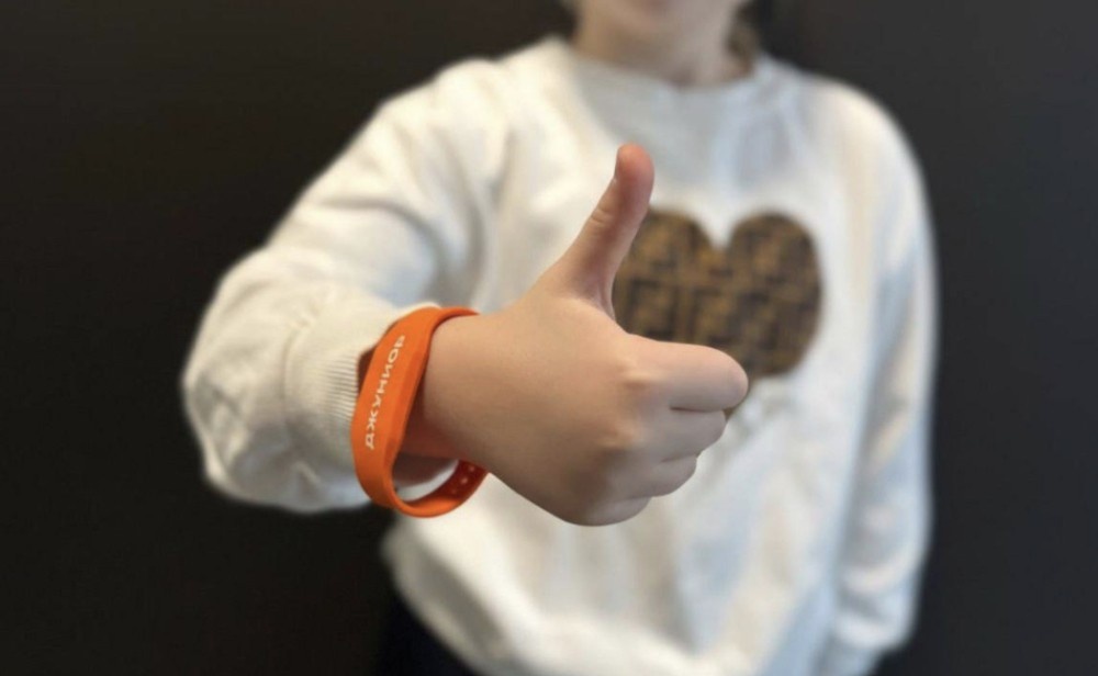    Электронные браслеты первоклассников вместо карт вводят в Нижнем Новгороде