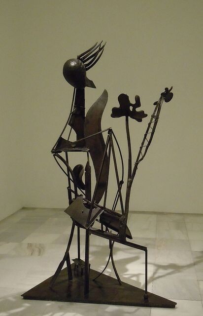 Креативная работа Анибаля Гонсалеса