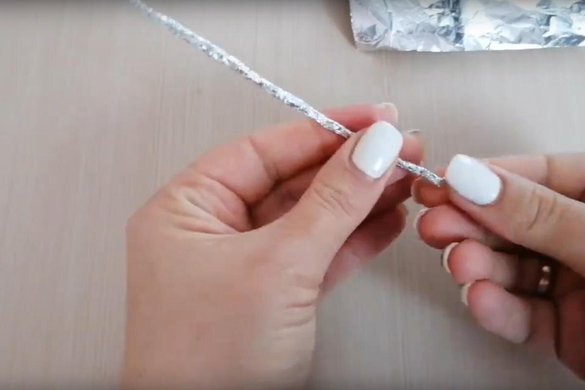 Праздник Каждый День! / VK📷Как сделать новогодний шар из фольги