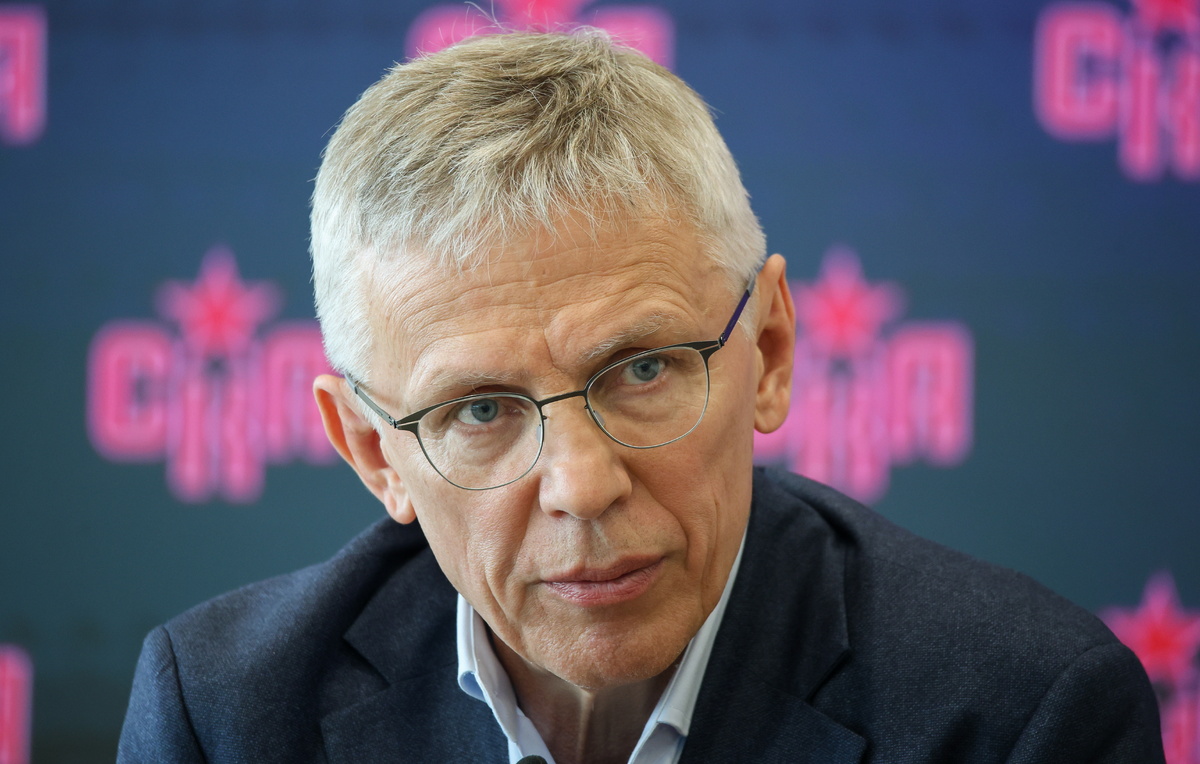    Главный тренер СКА Игорь Ларионов  Валентин Егоршин/ТАСС