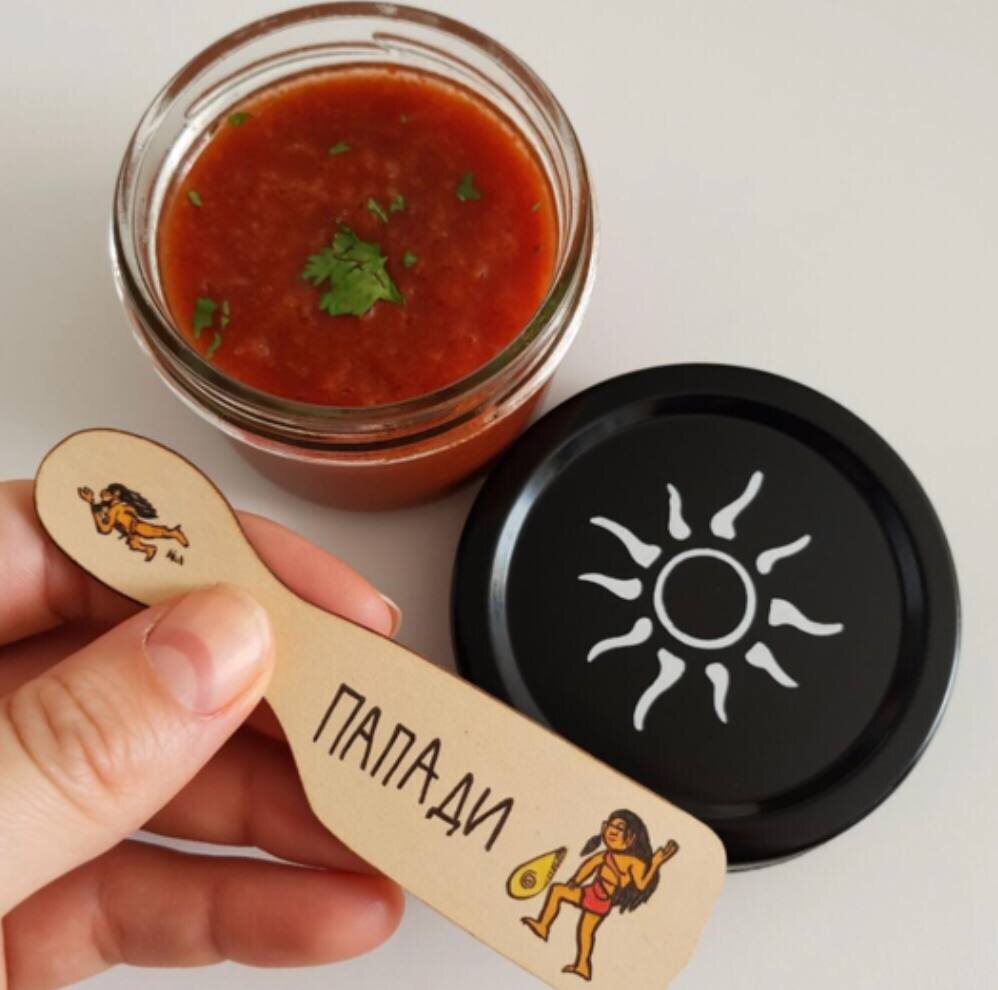 ПАПАДИ ПОТОКОВЫЙ соус  с Сельдереем, Халапеньо Соком и Копченым Луком для блюд из бобовых, сложных углеводов, овощей СКОРО в продаже.   