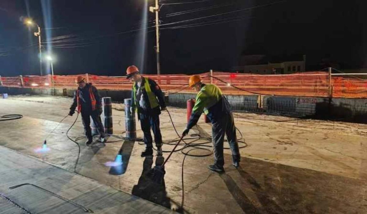     Ремонт моста. Источник: omsk.rbc.ru Автор фото: Телеграм-канал Сергея Шелеста