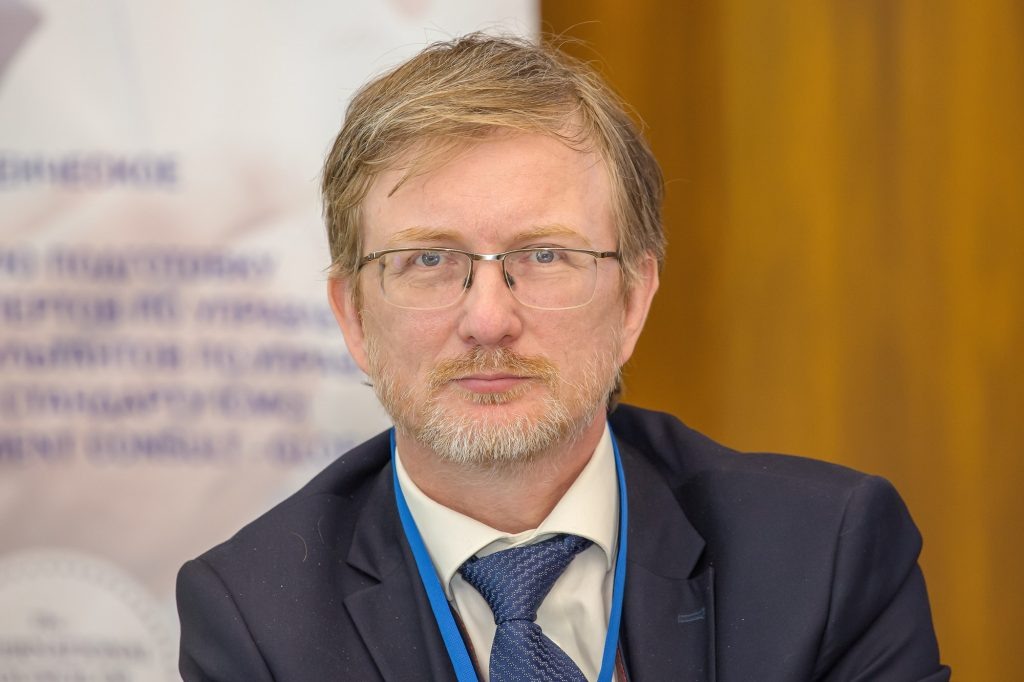 Валерий Казарин