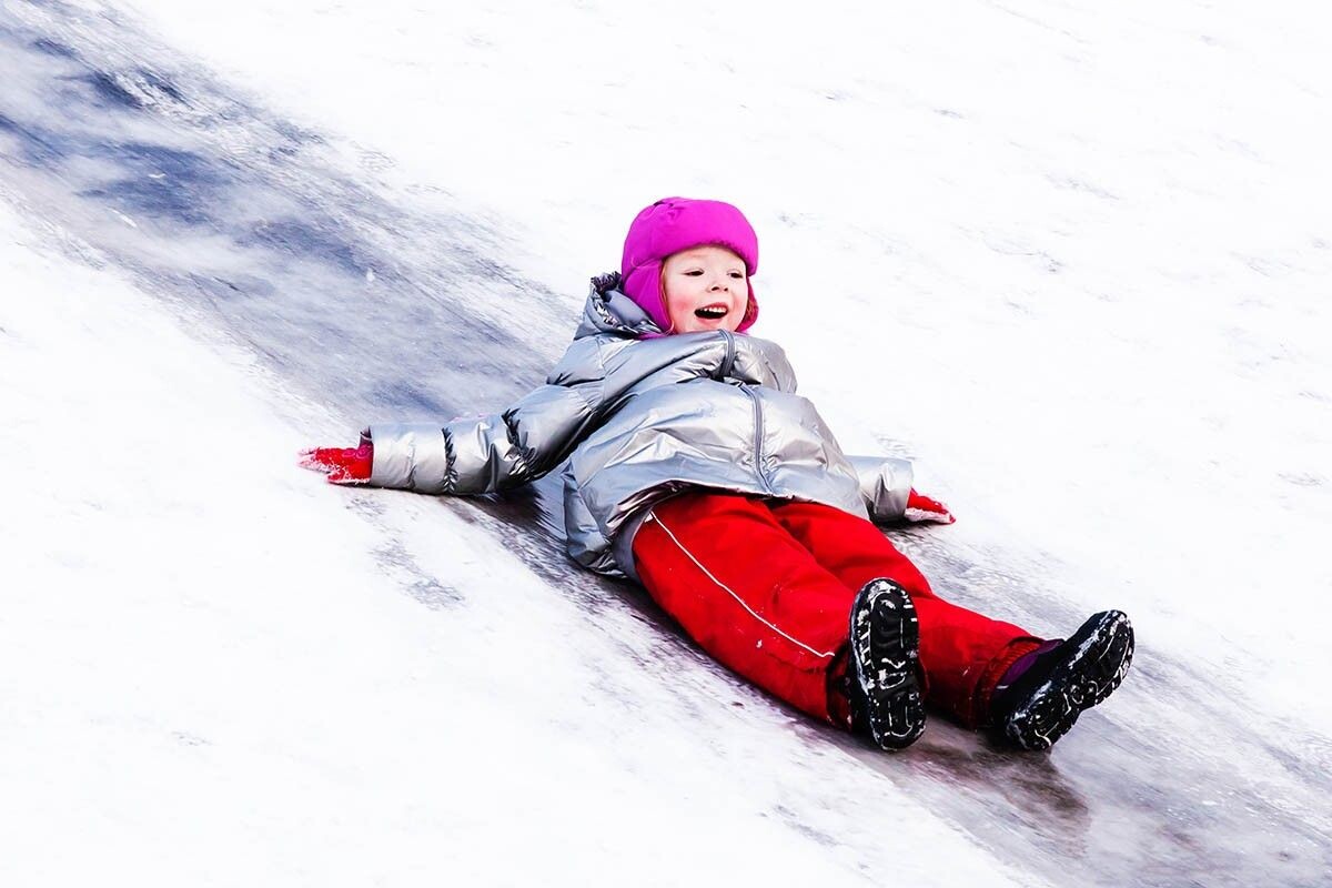 Просто добавьте снега, немного старания — и получите море эмоций. Источник: icealien / Shutterstock / FOTODOM📷
