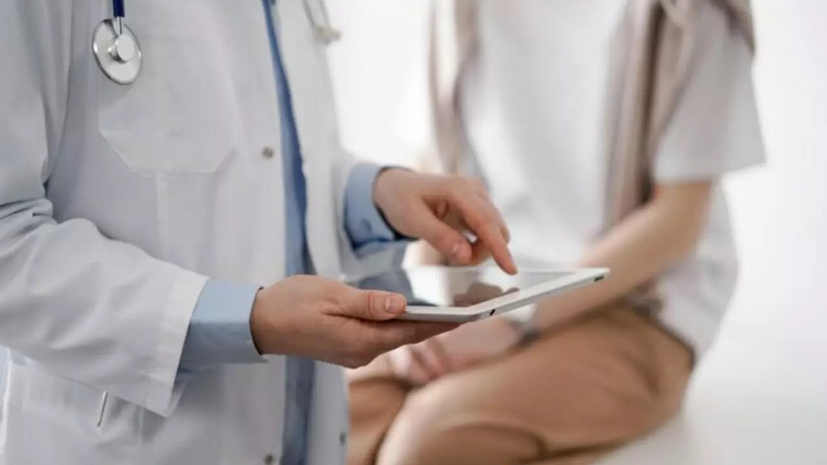    СберСтрахование зафиксировало пик обращений к врачам по ДМС осенью