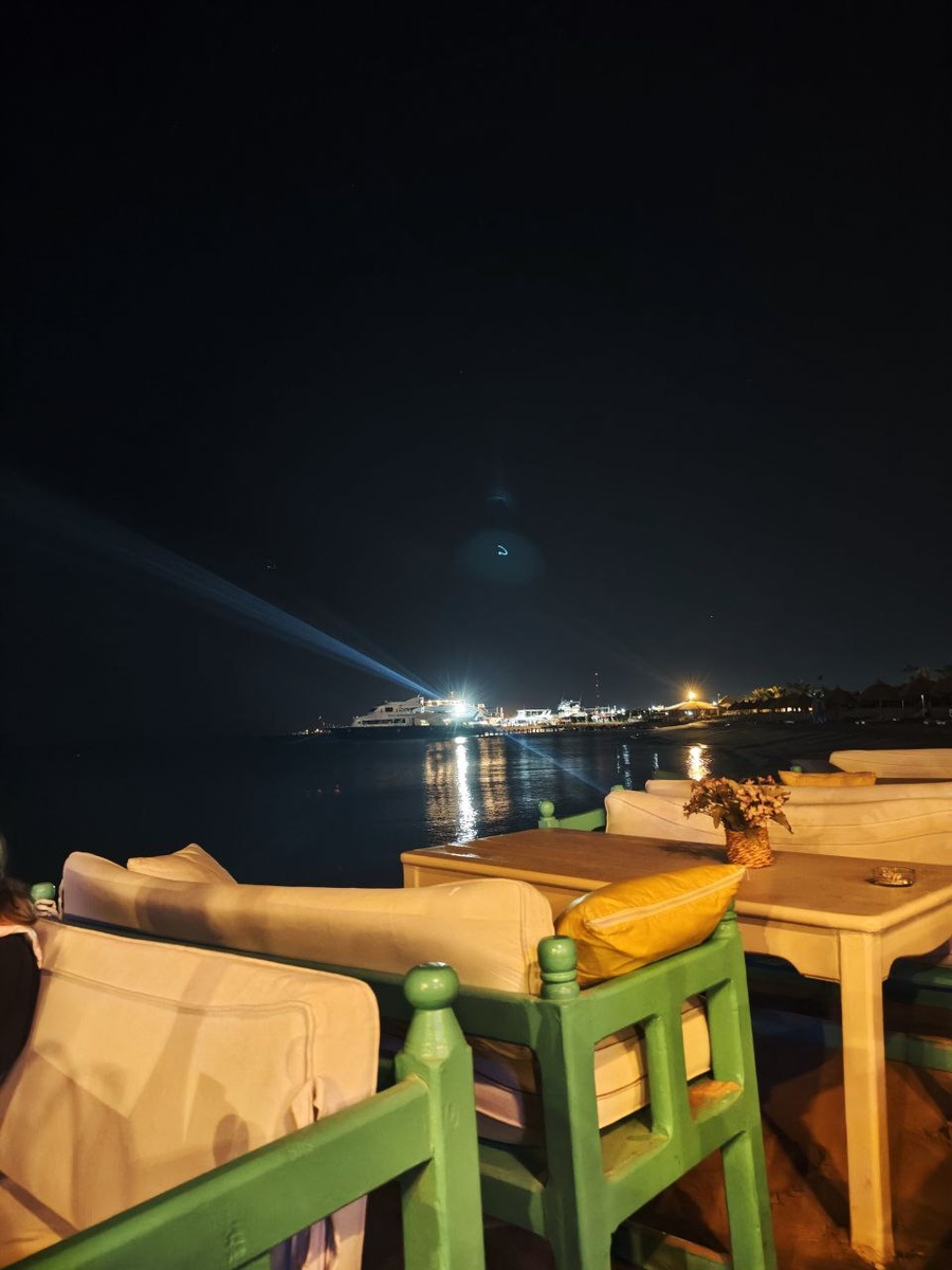 Бар отеля Lotus bay в Сафаге под Хургадой