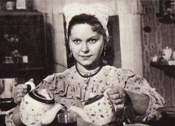 Вера Орлова в фильме «Солдат Иван Бровкин», 1955