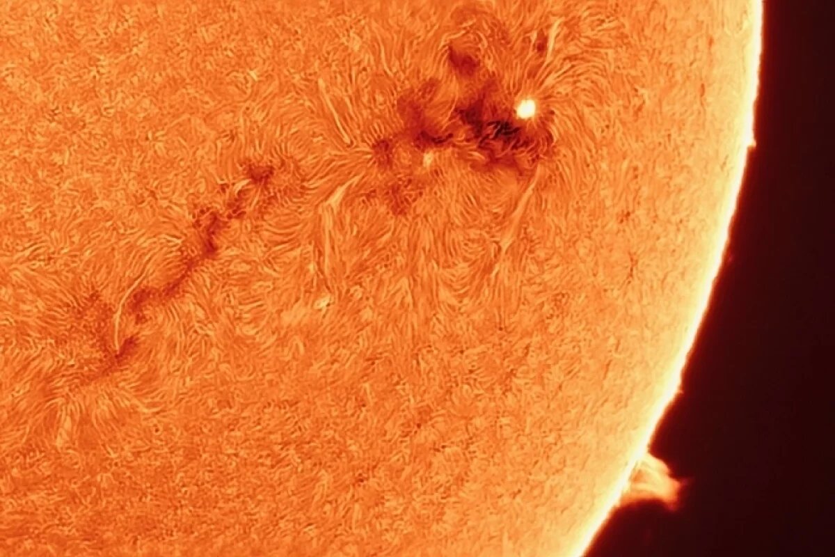    Произошли две самых крупных вспышки нынешнего года.