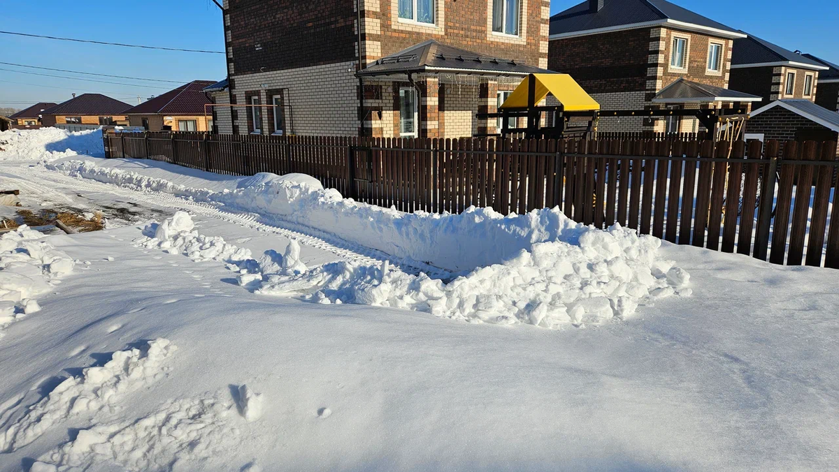 Вот столько снега было у нас в прошлом году