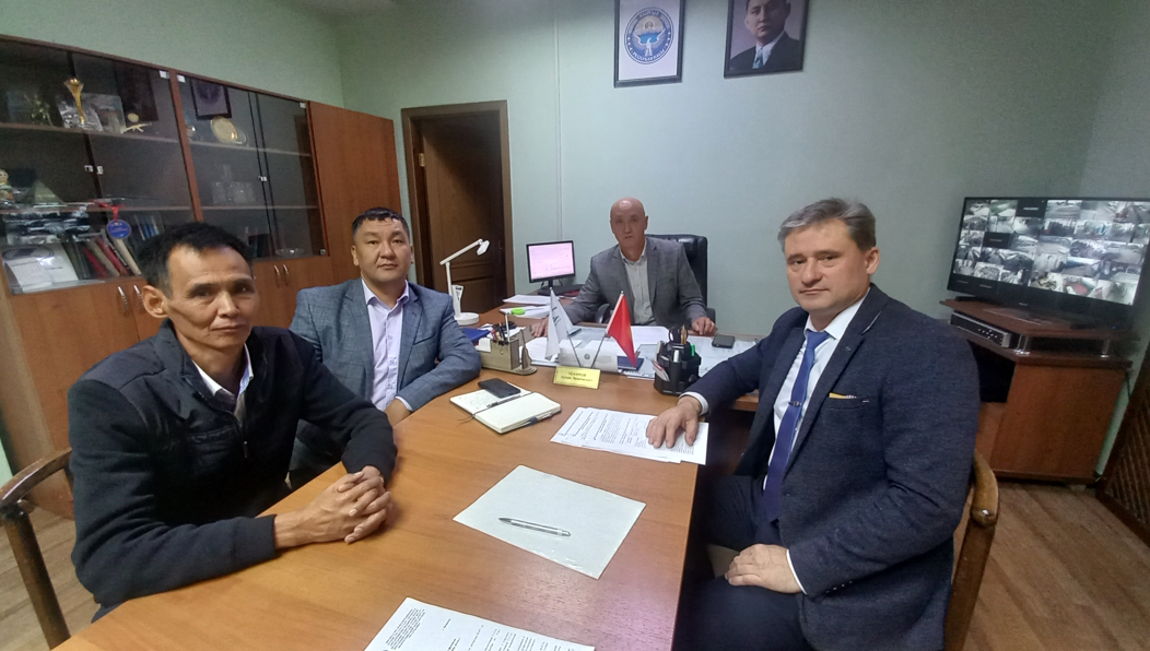 Все организационные вопросы оперативно решаются в Локомотивном депо Бишкек руководством, нацеленным на результат и заботой об вверенном тяговом подвижном составе.