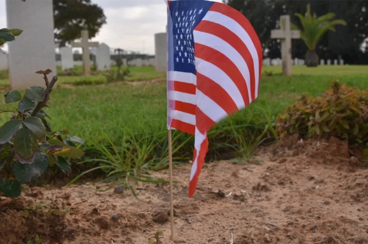    В США появляется все больше пустых могил наемников.