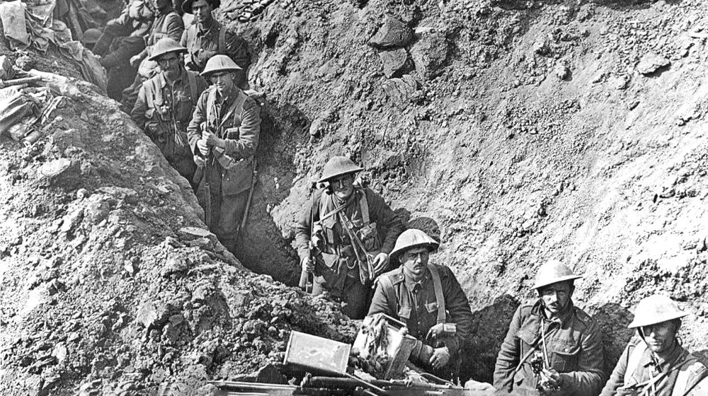     Фото: Wikipedia.org Новозеландская пехота во время Битвы на Сомме, сентябрь 1916 года