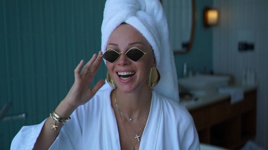 Полина Диброва вернулась в Москву и открыто рассказала о переменах. Фото