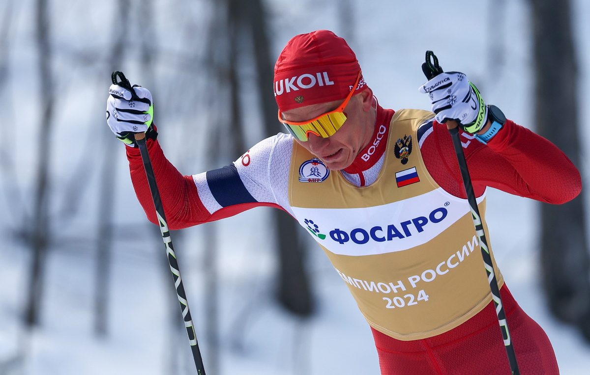    Лыжник Александр Большунов  Егор Алеев/ТАСС