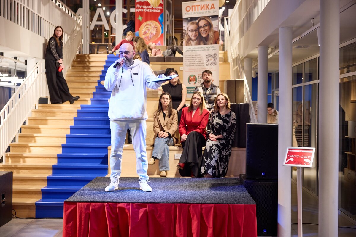 Листайте вправо, чтобы увидеть больше изображений