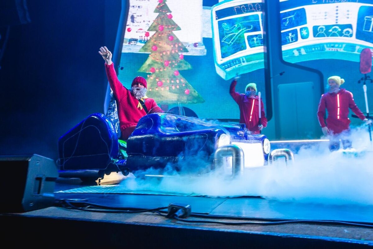    Научная ёлка WOW! HOW? Предоставлено Пресс-службой