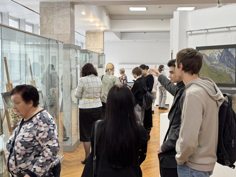 Листайте вправо, чтобы увидеть больше изображений