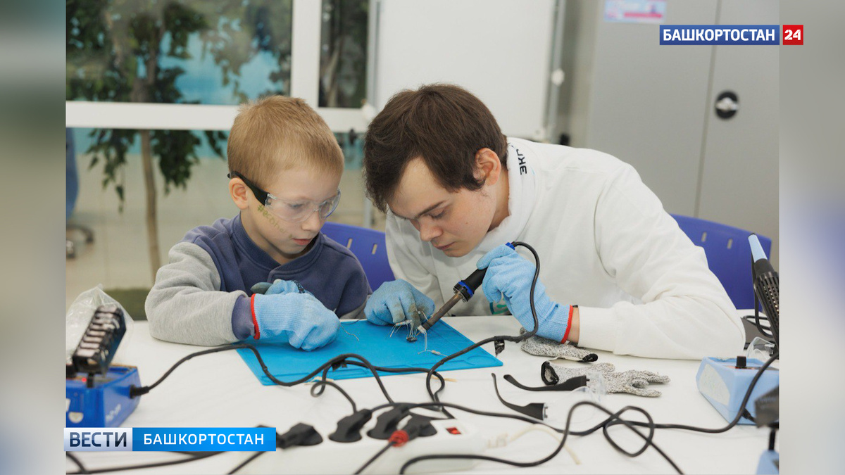    Более 570 школьников Благовещенска стали участниками эколого-просветительского проекта «Мастерская экороботов»