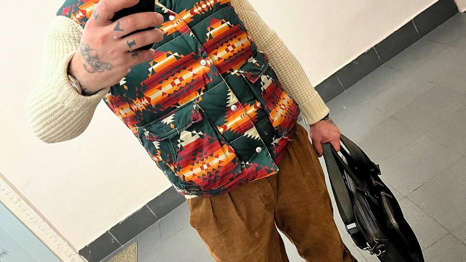 Тем временем карамель покоряет сердца сообщества! Сейчас сроки пошива минимальные - успевайте! В наличии также серый, синий, черный, винный