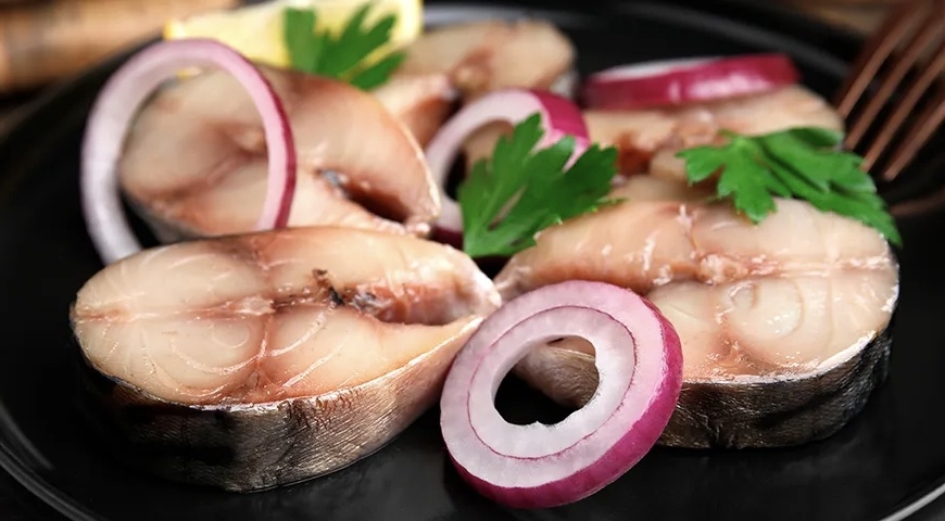 Скумбрия пряного посола в домашних условиях: пошаговые рецепты