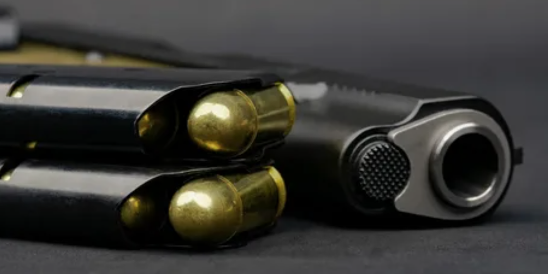 ТЯЖЕЛЫЙ КАЛИБР: ПОЧЕМУ .45 ACP — ЭТО НЕ МУЗЕЙНЫЙ ЭКСПОНАТ, А ЖИВАЯ ЛЕГЕНДА