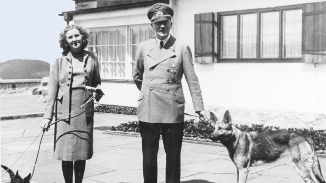 Адольф и Ева. Источник amic.ru