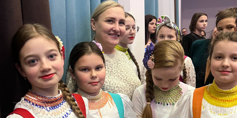 Конкурс юных вокалистов "Музыкальный олимп" ансамбль "Невские самоцветы"