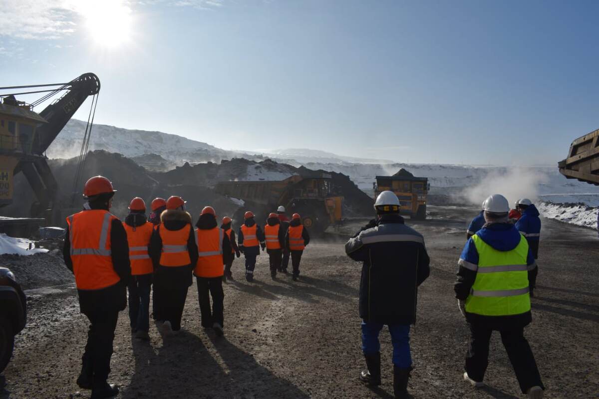 Познакомиться с работой на карьере возможно с "Билетом в будущее"