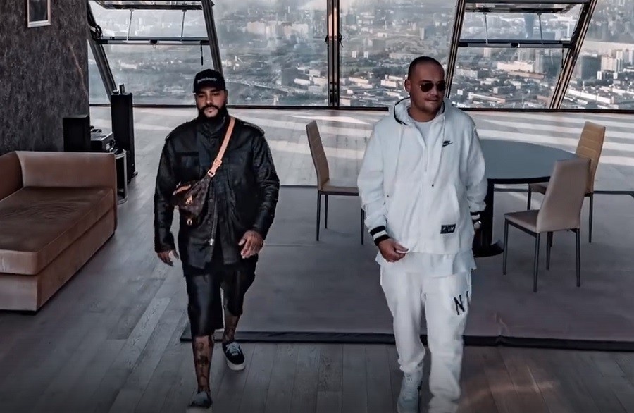    Тимати и Гуфа. Кадр из клипа «Москва»