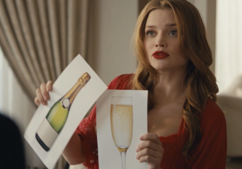    Кадр из т/с "СашаТаня (2013 - настоящее время). Режиссёр Александр Потапов, Comedy Club Production