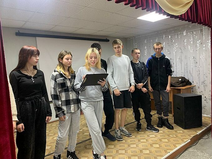 Другая команда предлагает своё решение