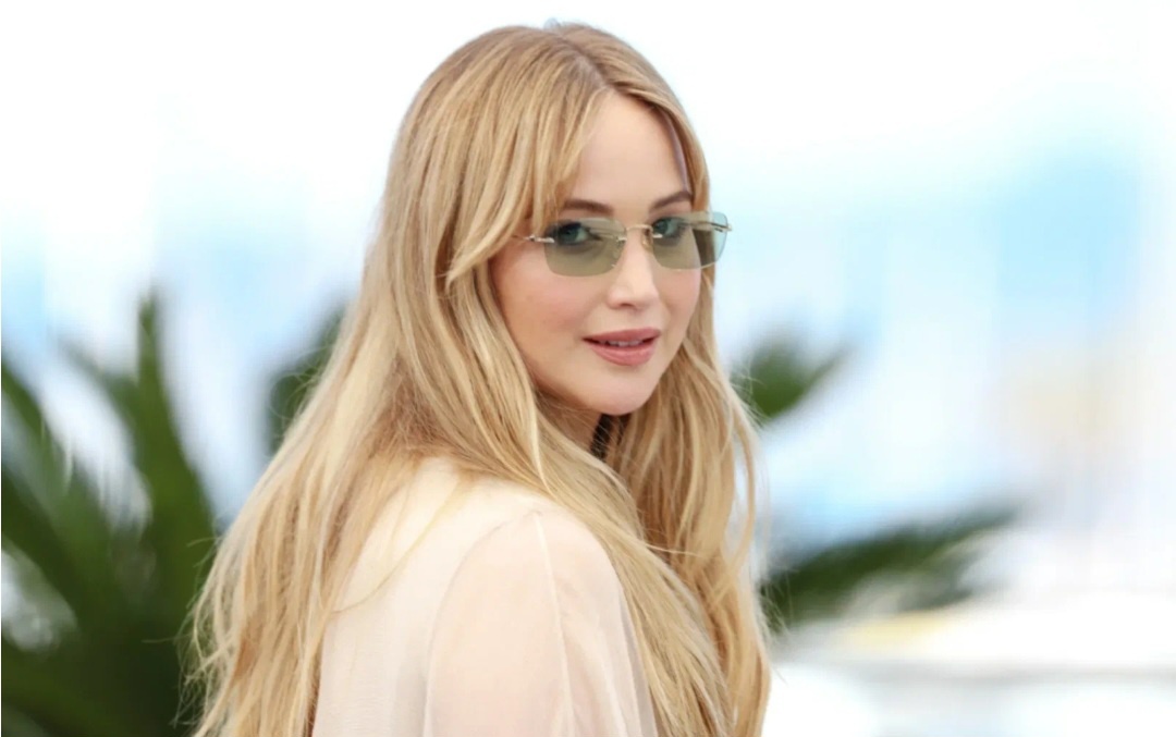 Девчонки делитесь своими солнцезащитными очками и весной и летом и другими очками тоже