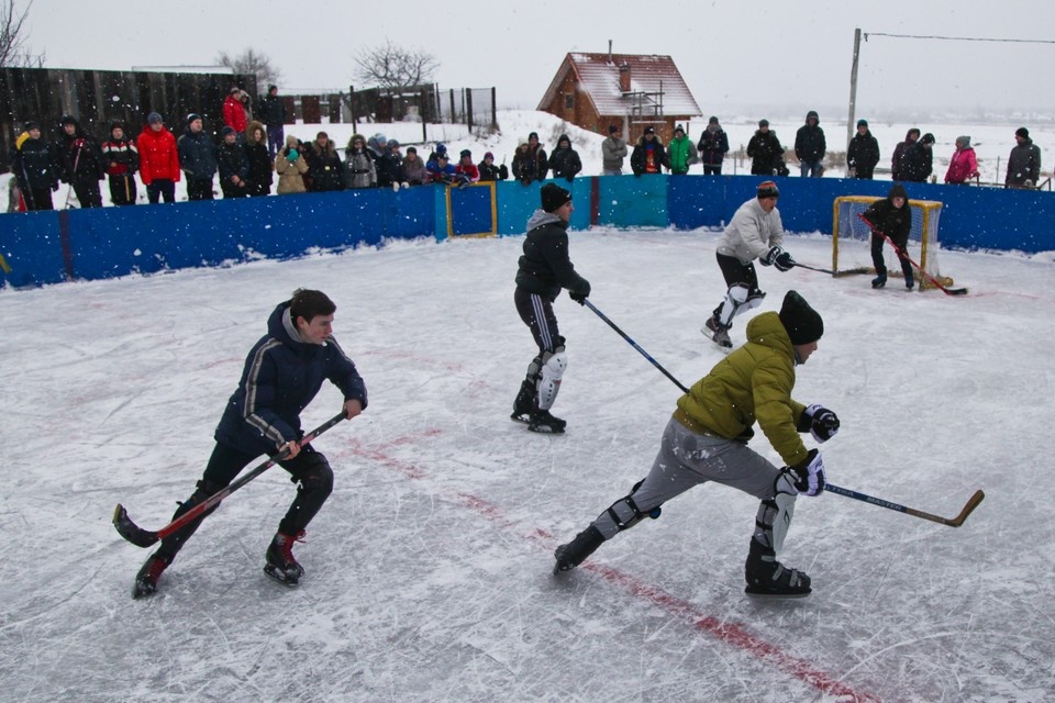    В Ульяновске зальют 51 хоккейный корт Архив "КП"