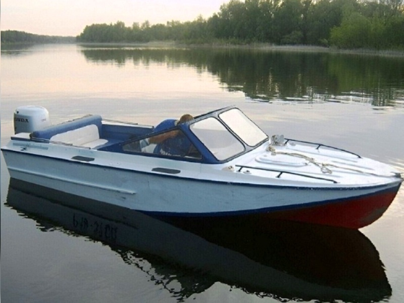 Лодка "Амур-М". Фото: МК.RU