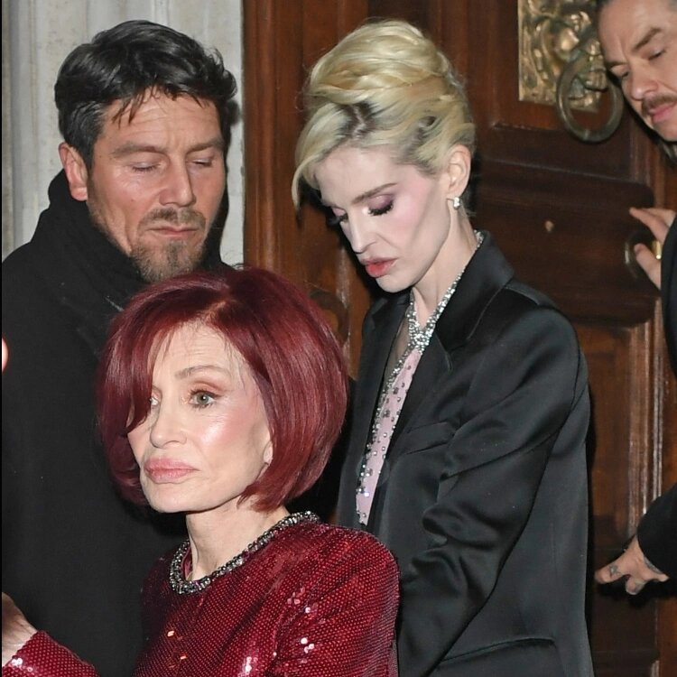 ФОТО: Шэрон и Келли Осборн на вечеринке в Лондоне