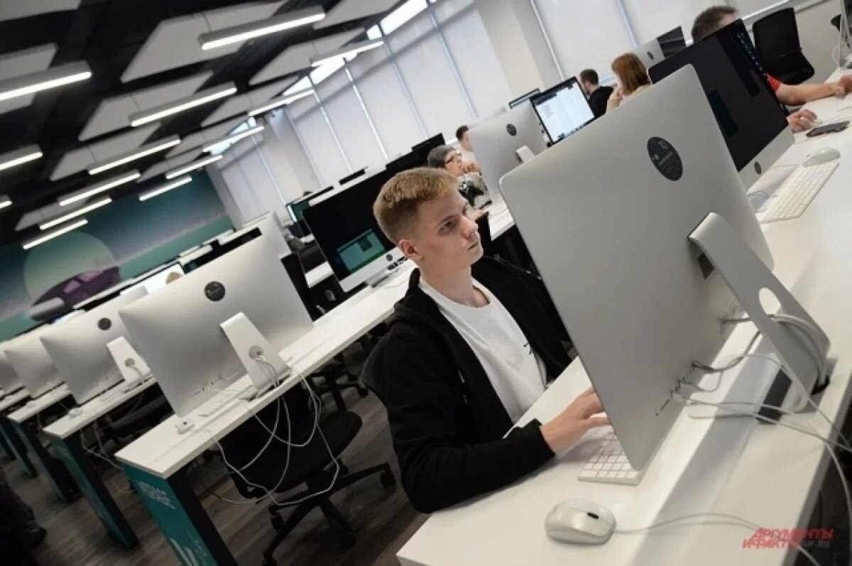    В Тульской области вырос спрос на специалистов с навыками работы с ИИ