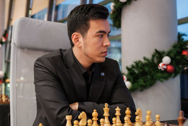 Узбекский гроссмейстер Нодирбек Абдусатторов.