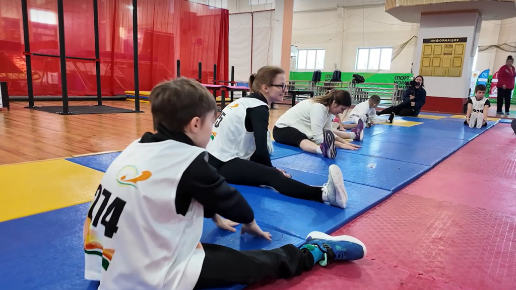    В Лангепасе провели сдачу нормативов ГТО для мам