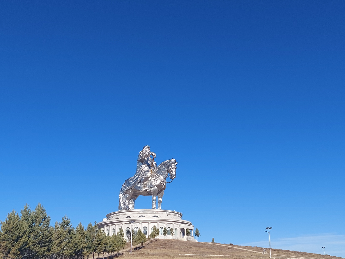 Статуя Чингисхана